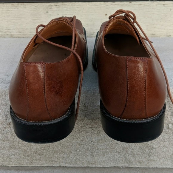 L A Milano Italy men's lace-up dress shoe cognac